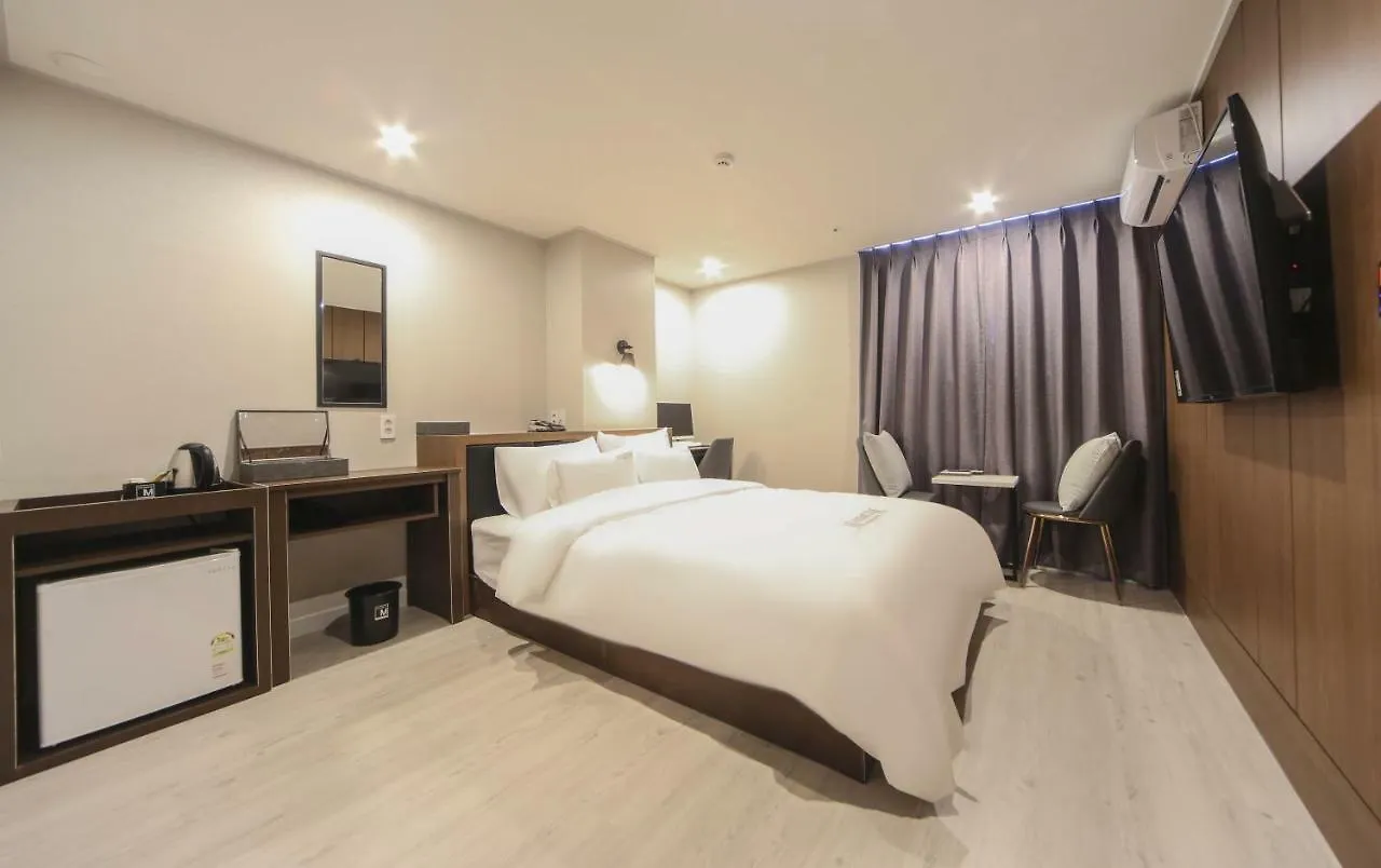 Busan Station Maximum Hotel